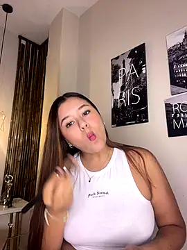 Snapshot of Aria_Reid chatting on October 23, 12:22 pm Aria Reid online show from October 23, 12:22 pm