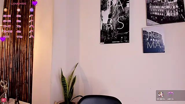 Snapshot of Aria_Reid chatting on September 19, 1:10 pm Aria Reid online show from September 19, 1:10 pm