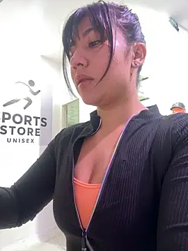 kim monti online show from March 5, 9:21 pm