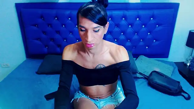 kiwii nasty online show from April 18, 1:52 am