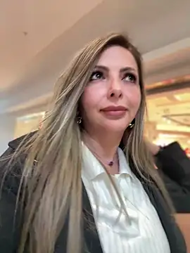  Abril-Office1 online show from January 7, 6:11 pm