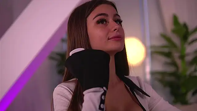 KaylaBray online show from October 17, 4:48 am