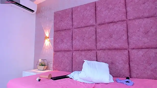 LiaVelez online show from February 27, 2:39 pm