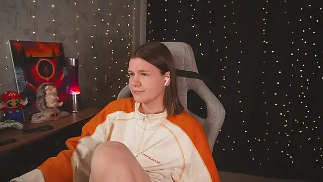 cuteamberlyyy online show from April 18, 1:19 am