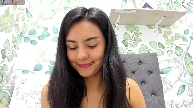 atilanadiaz7 online show from October 8, 3:49 pm