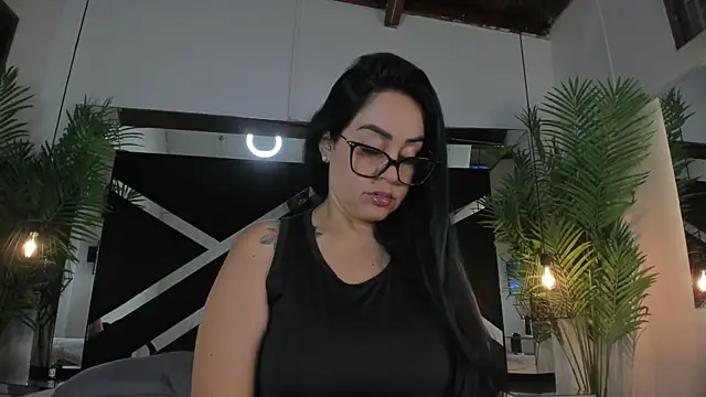 emily-fox online show from April 20, 11:02 am