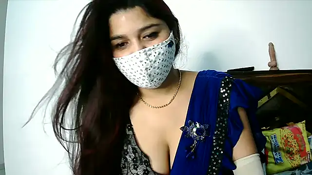 Snapshot of Gloie4u chatting on October 28, 8:42 am Gloie4u online show from October 28, 8:42 am