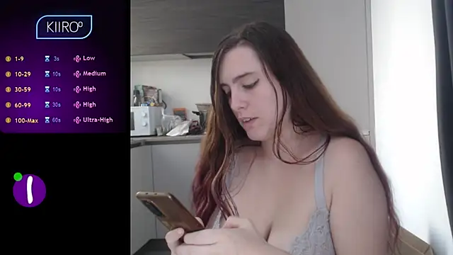 Snapshot of Dominahot4you chatting on September 18, 7:51 am Dominahot4you online show from September 18, 7:51 am