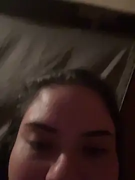 almenadi online show from October 31, 11:42 pm