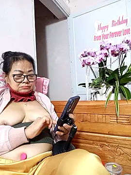 Hotestlove online show from February 13, 12:23 am