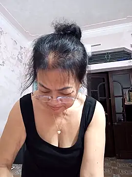 Hotestlove online show from September 16, 2:25 pm