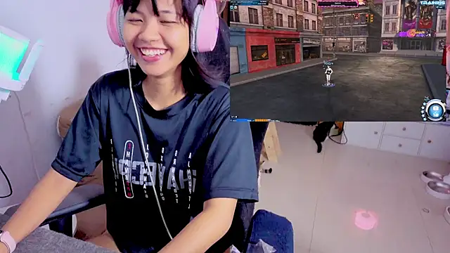 Snapshot of Kana_G chatting on October 3, 3:50 pm Kana G online show from October 3, 3:50 pm