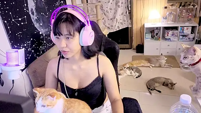 Snapshot of Kana_G chatting on September 18, 4:27 pm Kana G online show from September 18, 4:27 pm