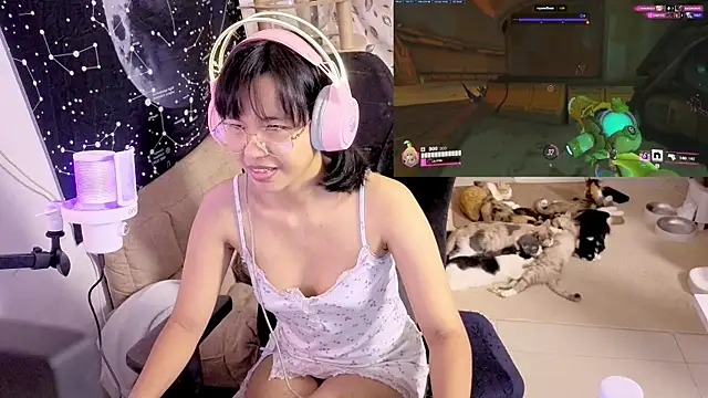 Snapshot of Kana_G chatting on September 21, 4:49 pm Kana G online show from September 21, 4:49 pm