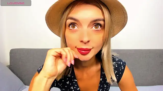 Snapshot of _ellen_meow_ chatting on September 19, 8:08 pm  ellen meow  online show from September 19, 8:08 pm