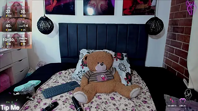 kyliejenner hot online show from September 25, 4:11 am