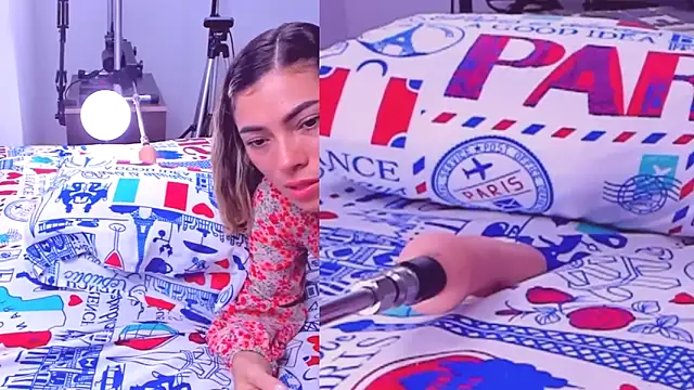 MiaCoper online show from September 19, 11:15 pm