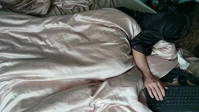 Snapshot of Prxscillia_Tx chatting on September 21, 8:13 am Prxscillia Tx online show from September 21, 8:13 am