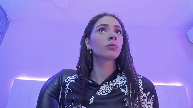 CAMILLEN PETTID online show from September 12, 9:44 pm