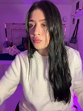 lucianaroy online show from February 17, 4:23 am