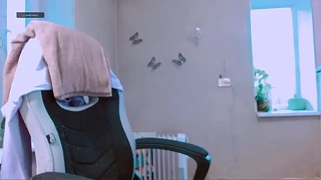 RosaJil online show from April 3, 3:43 pm