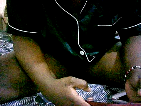 Snapshot of honeypotsweet chatting on October 17, 8:23 pm honeypotsweet online show from October 17, 8:23 pm