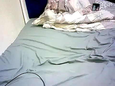 honeypotsweet online show from April 7, 8:38 am