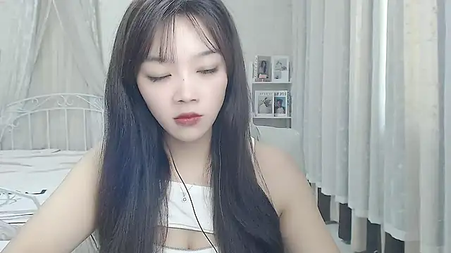 Snapshot of Jenny-Z chatting on September 16, 2:41 am Jenny-Z online show from September 16, 2:41 am