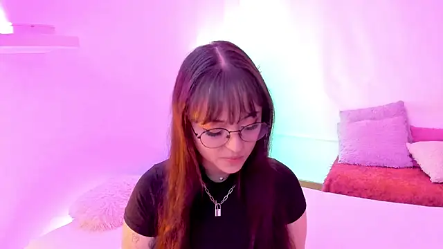 Gloomydoll online show from November 18, 9:27 pm