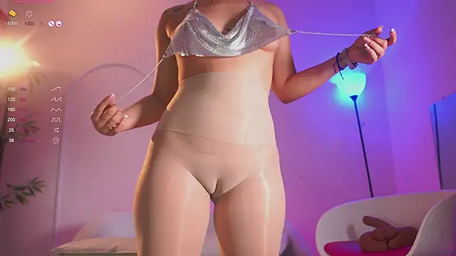 mia colin1  online show from November 5, 9:42 pm