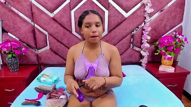 Snapshot of AnalNaugthy chatting on October 10, 11:59 am AnalNaugthy online show from October 10, 11:59 am