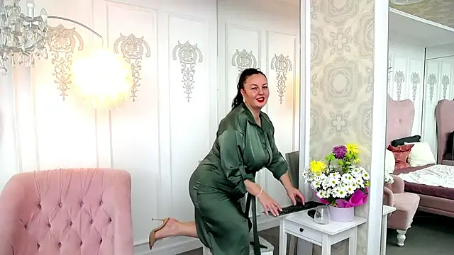 JudithCombs online show from November 19, 11:10 am