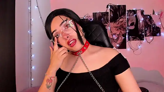 Snapshot of willow_poisson chatting on September 25, 5:22 pm willow poisson online show from September 25, 5:22 pm