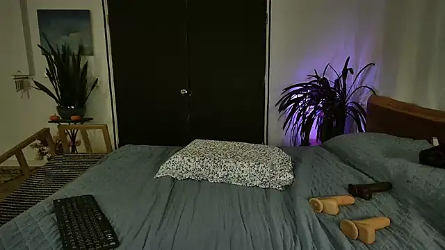 MsSamantha online show from October 1, 5:12 am