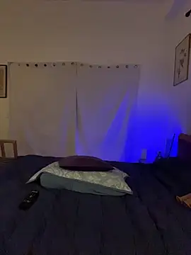 MsSamantha online show from March 8, 5:00 am