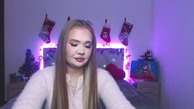 StacyYellig online show from December 13, 8:59 pm