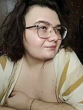 DenisHailey online show from March 21, 9:09 pm