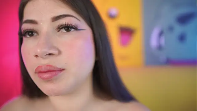 miss  pamela online show from April 8, 11:12 am