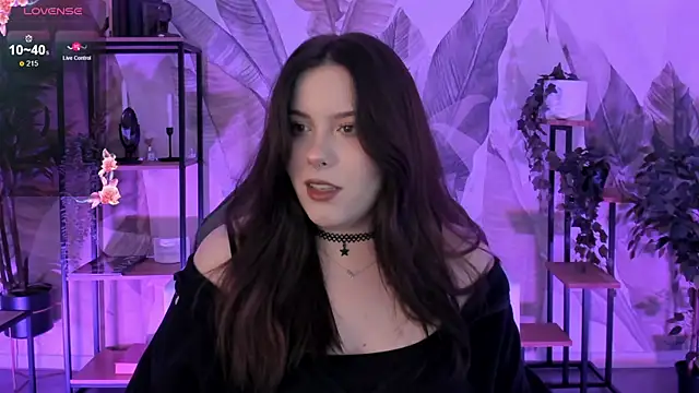 CoralineKeyns online show from October 24, 7:48 am