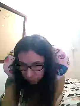 Cameron puppy online show from March 4, 7:26 am