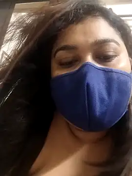 indianlisa5 online show from June 12, 8:50 pm