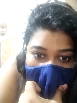 Snapshot of indianlisa5 chatting on September 12, 10:39 pm indianlisa5 online show from September 12, 10:39 pm