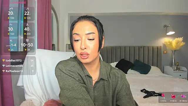 Snapshot of Awesome_Jolie chatting on October 20, 8:28 am Awesome Jolie online show from October 20, 8:28 am