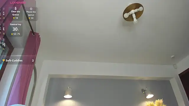 Snapshot of Awesome_Jolie chatting on October 22, 8:30 am Awesome Jolie online show from October 22, 8:30 am