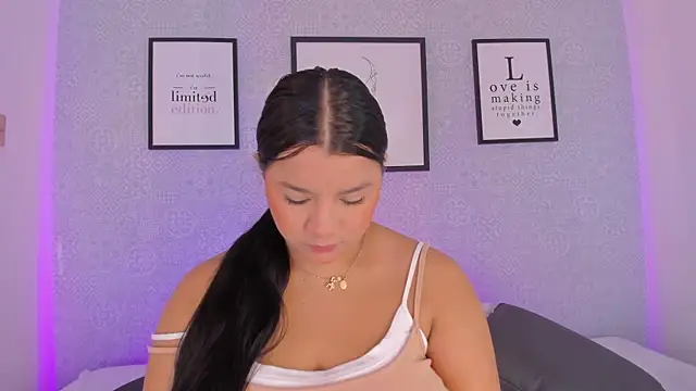 Natasha harper online show from December 16, 12:00 pm