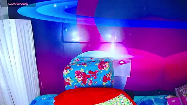 Cristalxxts online show from December 13, 7:53 pm