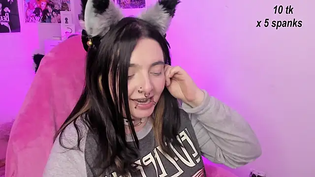 Snapshot of Sachi_Meow chatting on October 18, 12:52 pm Sachi Meow online show from October 18, 12:52 pm