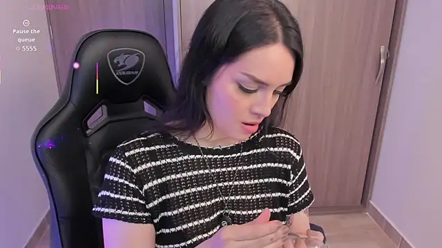 anitalolo11 online show from February 28, 2:44 am