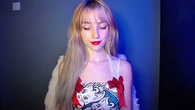 LuciaYoung online show from November 13, 7:46 pm