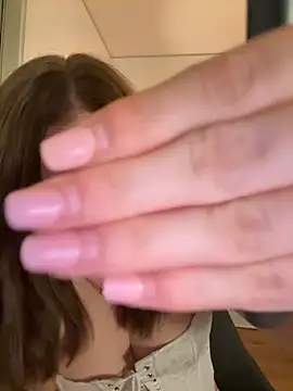 Snapshot of MaribelRiver chatting on October 25, 11:44 pm MaribelRiver online show from October 25, 11:44 pm